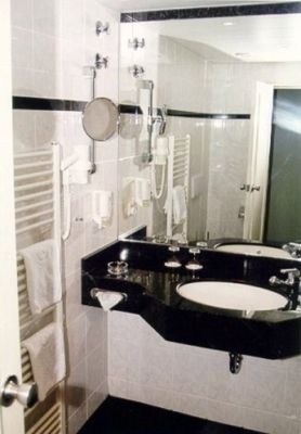 queens_hotel_heidelberg_x400